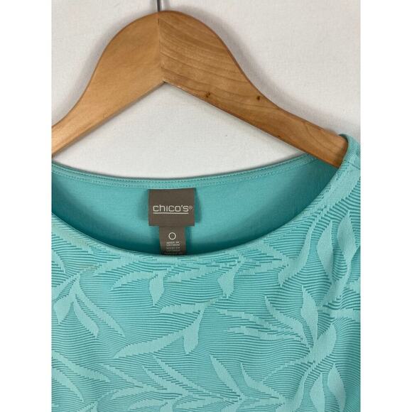 Chicos Floral Print Flap Front Short Sleeve Shirt Size 0 / Small - Picture 2 of 6